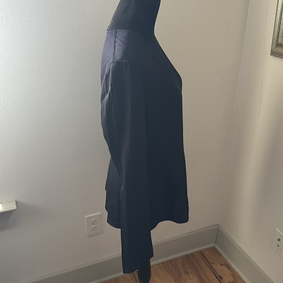 Theory ‘MALYDIE' 100% Silk Georgette Peplum Top / blouse 
Elegant Black Sz M - Picture 3 of 12